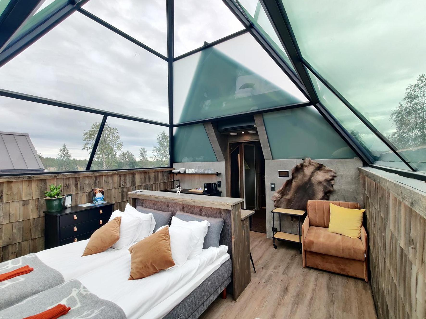 Aurora Pyramid Glass Igloos Kongas Exterior photo